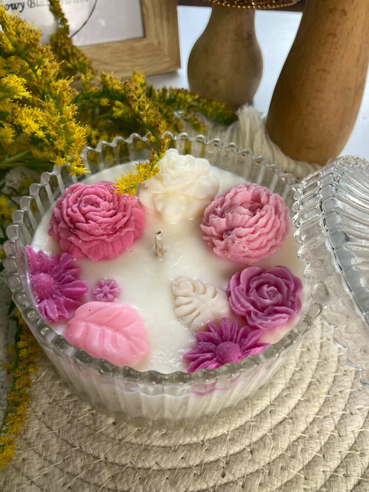 Duża świeca kryształowa z pokrywką