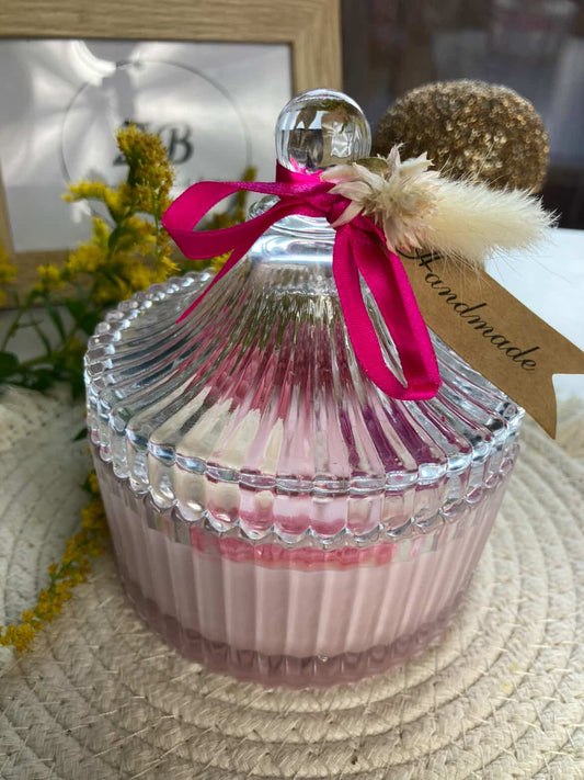 Duża świeca kryształowa z pokrywką